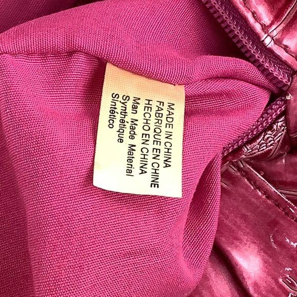 Womens Pink Faux Reptile Patent Leather Hobo Bag - Picture 4 of 12